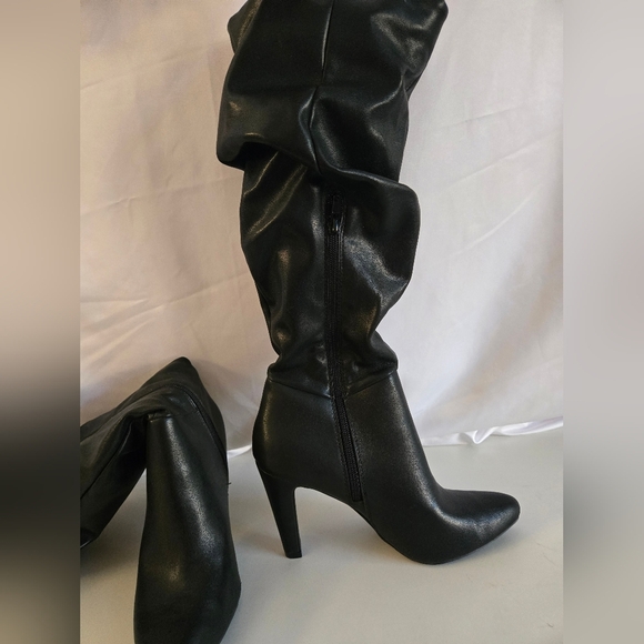 Christian Siriano Black Knee-High Boots | Faux Leather | Size 7 - Picture 2 of 6